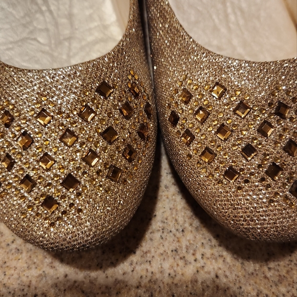 Team Ballet Flats Gold - Picture 2 of 4